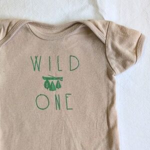 rene rofe wild one beige cotton short sleeve bodysuit 0-3 months baby unisex